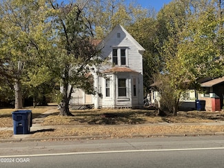 819 Military Ave, Baxter Springs, KS 66713