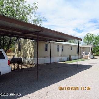 205 E San Miguel St, La Mesa, NM 88044