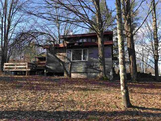 10 Ledge Rd, Fairfax, VT 05454