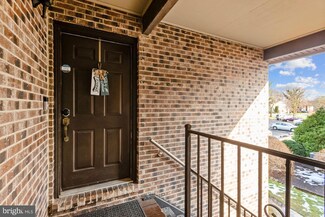 58 W Bluebell Ln, Mount Laurel, NJ 08054