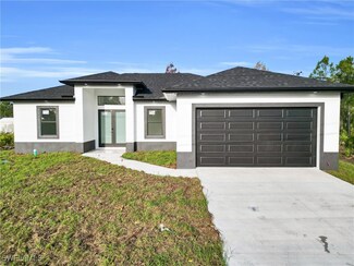 464 Redwing St, Lehigh Acres, FL 33974