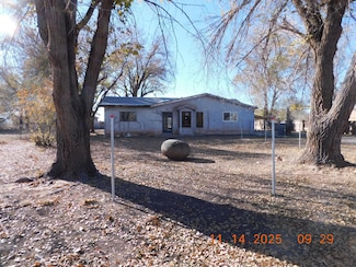 18 W Otero Rd, San Rafael, NM 87051