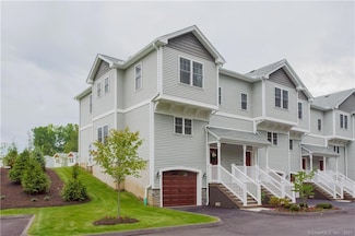 24 Mill Pond Dr Unit 15, Granby, CT 06035