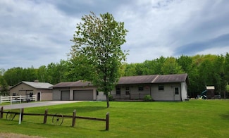 N9606 Westview Rd, Phillips, WI 54555