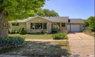 307 S Way Ave, Sutton, NE 68979
