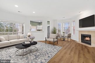 660 Gateway Dr SE Unit 112, Leesburg, VA 20175