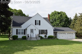 7448 Miller Rd, Swartz Creek, MI 48473