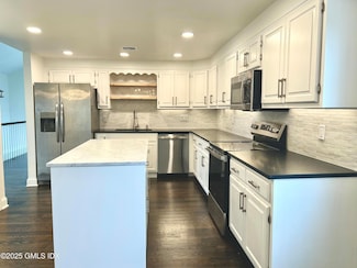 19 Harold St Unit 2nd Floor, Cos Cob, CT 06807