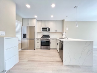 8070 W Russell Rd Unit 2070, Las Vegas, NV 89113