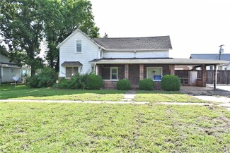 310 S Pettit Ave, Hominy, OK 74035