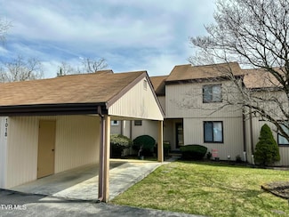1018 Pebble Dr, Bristol, VA 24201