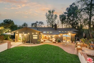 4808 Don Pio Dr, Woodland Hills, CA 91364