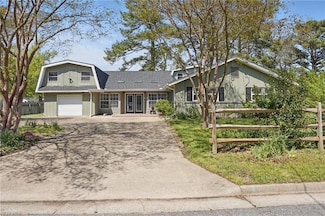 18 Marvin Dr, Hampton, VA 23666