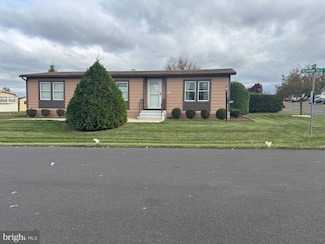 316 Meadow Ct, North Wales, PA 19454