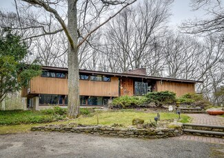 22 Wood Rd, Sherborn, MA 01770