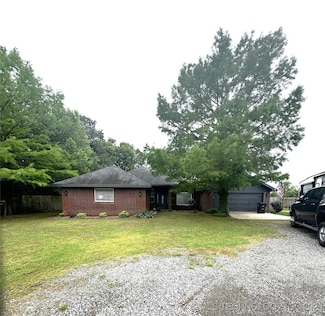 205 Ury Rd, Caddo, OK 74729