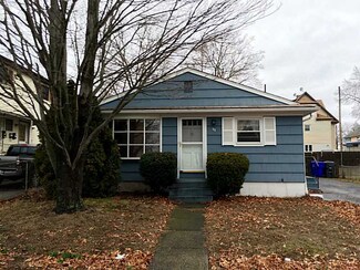 93 Emmett St, Central Falls, RI 02863