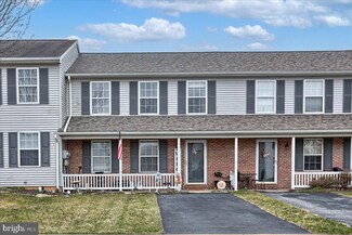 12 Hampshire Ct, Marietta, PA 17547