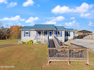 1706 Leatherwood Rd, Oneida, TN 37841
