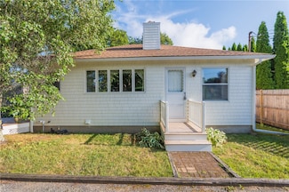 137 Kingstown Rd, Narragansett, RI 02882