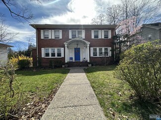 316 Lawnridge Rd, Orange, NJ 07050