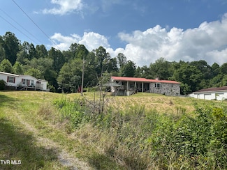 195 Estep Dr, Keokee, VA 24265