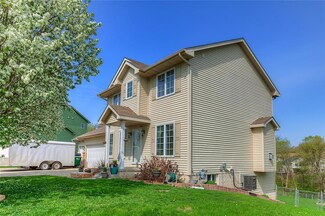 1510 W Henderson Place, Indianola, IA 50125