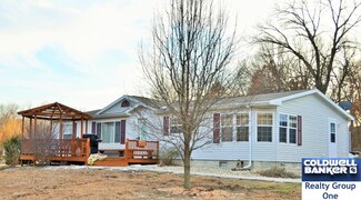 3920 Woodland Cir, Wamego, KS 66547