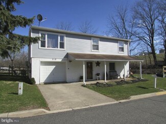 510 Poplar St, Bally, PA 19503