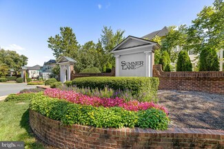 8329 Gaither St, Manassas, VA 20110