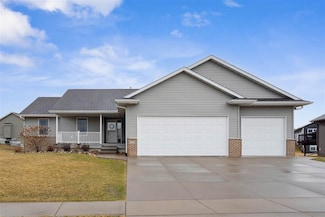 412 Pleasant Hill Dr, Atkins, IA 52206