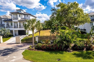 538 Estuary Shore Ln, Apollo Beach, FL 33572