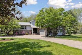 11700 Lockridge Ave S, Hastings, MN 55033