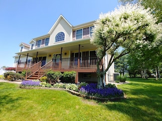 7 Victorian Ct, Milton, NY 12547