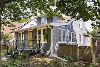 3004 E Minnehaha Pkwy, Minneapolis, MN 55406