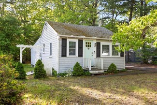 50 Lake Dr, Plymouth, MA 02360