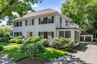 33 Risley Rd, West Newton, MA 02465
