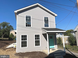 135 Dim St, Martinsburg, WV 25404