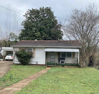 307 Hillcrest Cir, Florence, AL 35630