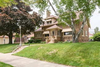 3622 E Van Norman Ave, Cudahy, WI 53110