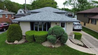 17121 Bernadine St, Lansing, IL 60438