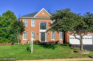 2424 Mill Heights Dr, Herndon, VA 20171