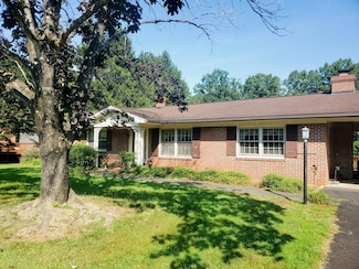 1359 Longview Dr, Bassett, VA 24055
