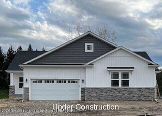 5185 Hawk Hollow Dr E Unit 54, Bath, MI 48808
