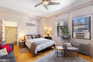 250 S 13th St Unit 8F, Philadelphia, PA 19107