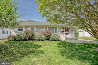 30 Nassau Rd, Lumberton, NJ 08048