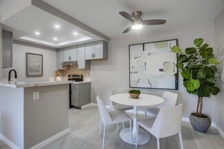 432 Edgehill Ln Unit 176, Oceanside, CA 92054