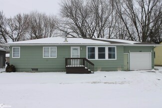 140 Woodland Dr, Forest City, IA 50436