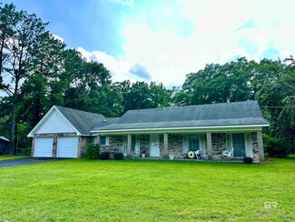 127 Peachtree Dr, Evergreen, AL 36401