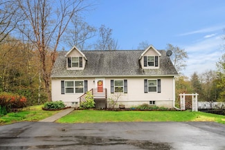 368 Chesham Rd, Harrisville, NH 03450